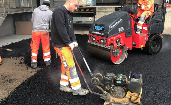 Belagsarbeiten, Teeren, Trüssel AG Bauunternehmung