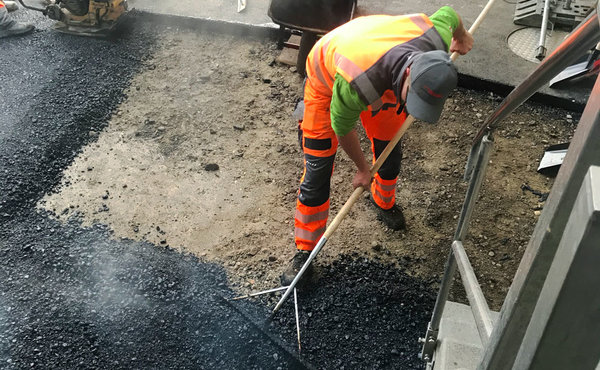 Belagsarbeiten, Teeren, Trüssel AG Bauunternehmung