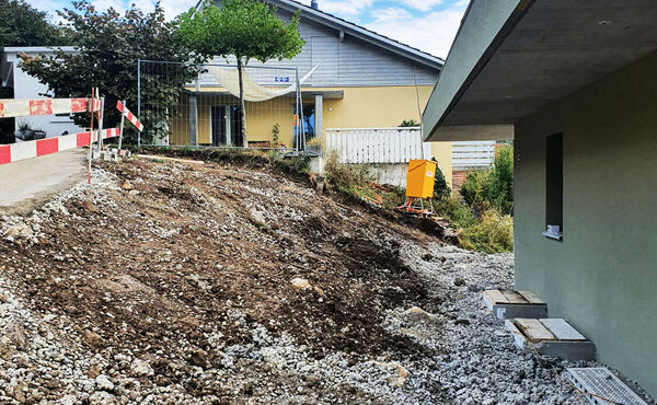 Abbau Kranplatz in Hanglage